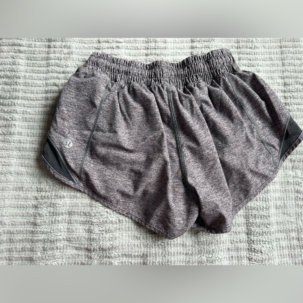 Women’s Heather Gray Active Running Shorts Lululemon Hotty Hots - Picture 2 of 7